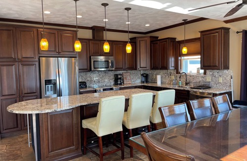 York Beach House | 5 STAR! OCEAN VIEWS FROM EVERY FLOOR, CRASHING WAVES! A WONDERFUL VACATION SPOT