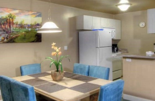 Canyon Corridor Condo | 5-Star POOL! WATERSLIDE! FULL KITCHEN 2br SLEEPS 6