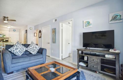 Folly Field Apartment | 5 stars Peaceful Condo - 7 min walk to the beach
