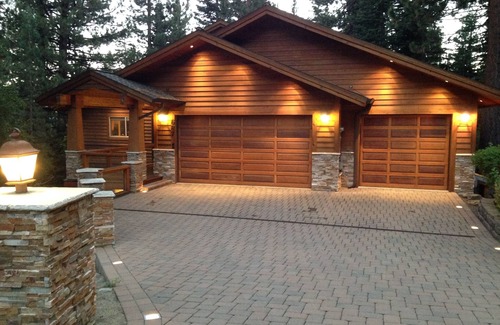 Incline Village House | 5400' Home w/6 BD, 6.5BR, Hot Tub - XMAS NIGHTLY REDUCED DUE TO A CANCELLATION