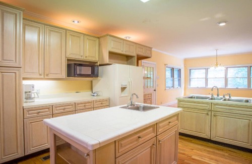 Lookout Mountain House | 🏅5BR Large~22ppl-HOT TUB~ Easy checkout! 9 mi.Chatt