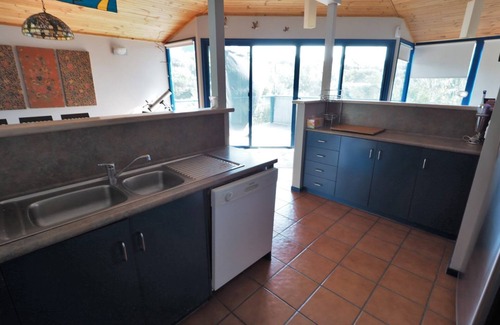 Sandy Point House | 6 Acacia Street Sandy Point