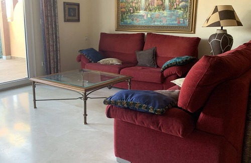 Coveta Fuma Ski Chalet | 6 Bedroom Chalet in El campello