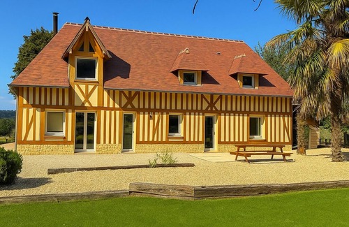 Periers-en-Auge House | 6 Bedroom Private vacation home in Cricqueville-en-Auge