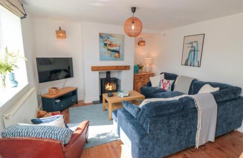 West Cliff House | 6 Clarence Place