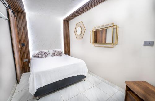 Zona Rosa Apartment | 6 Habitaciones con un Jacuzzi Privado