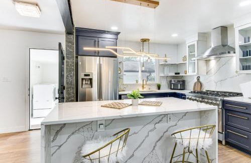 Beverly Woods House | 6 Mi to Spectrum Center Spacious Getaway with Deck