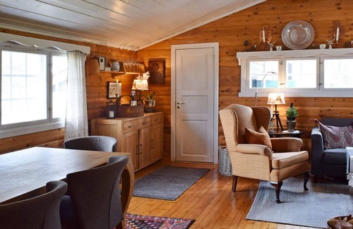 Flesberg House | 6 person holiday home in Lampeland