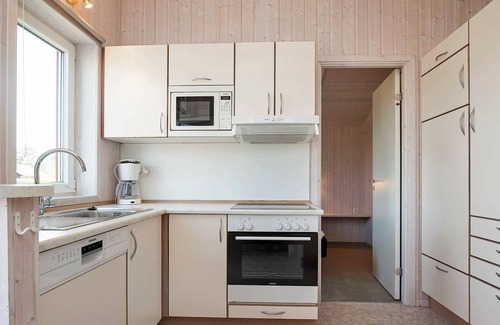 Lensterstrand House | 6 person holiday home in GROEMITZ