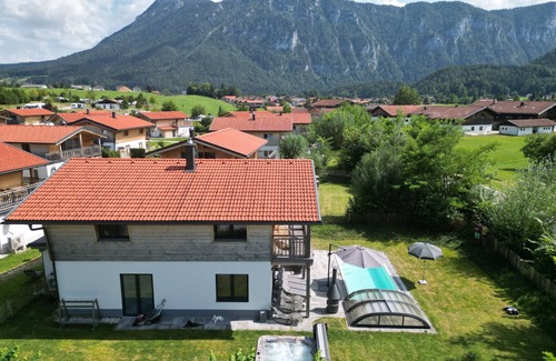 Inzell Ski Chalet | 6 persons Chalet Bergherzerl in the Chiemgau. Summer pool, whirlpool & sauna