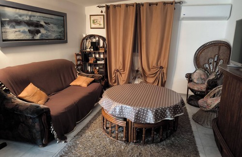 Vic-la-Gardiole Ski Chalet | 60m2 air-conditioned chalet