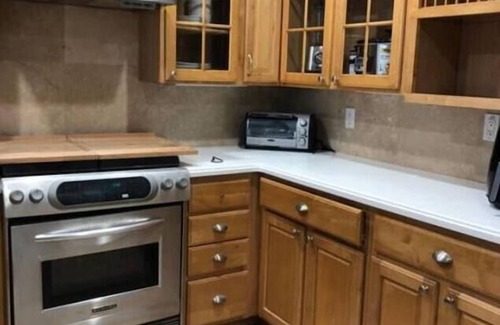 Windhover House | 6151 Sandcrest · Next to Universal. Pool Sleep 9. Walk to Park