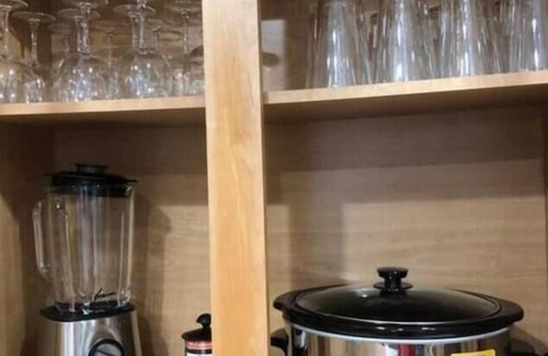 Windhover House | 6151 Sandcrest · Next to Universal. Pool Sleep 9. Walk to Park