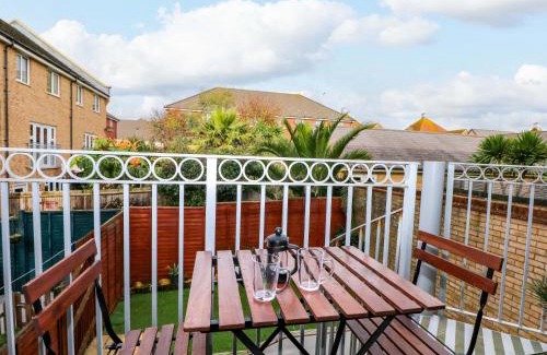 Southwick House | 67a Harbour Way