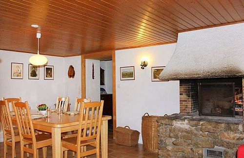 Auberson House | 68 m² Farmhouse ∙ 2 bedrooms ∙ 5 guests