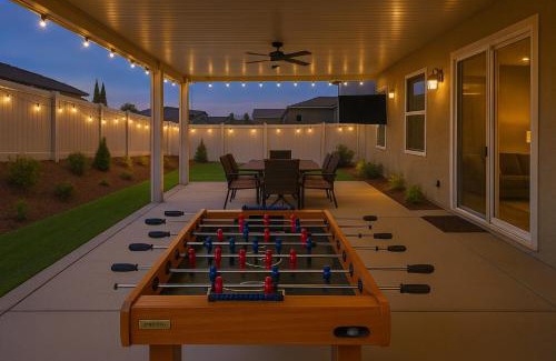 Winchester Villa | 6BR Villa with POOL, BBQ, Temecula WINERIES