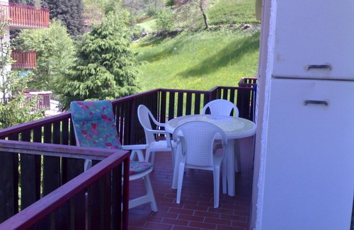 Cassina Valsassina Apartment | 6guests-skiing-mountainviews-fireplace-freeparking