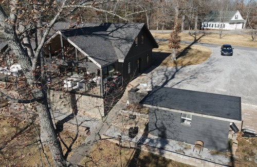 Benton House | 7-Bedroom Retreat with Dock on Kentucky Lake: Your Perfect Getaway Haven