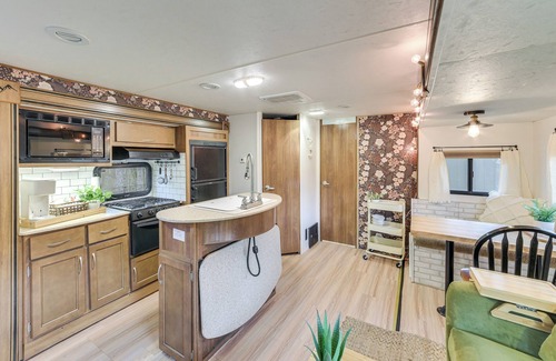 Rapid City House | 7 Mi to Torch Lake: Peaceful Retreat w/Fire Pit!