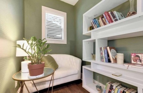 Church Street House | 7 min from Airport Hidden Gem w/Porch and Patio