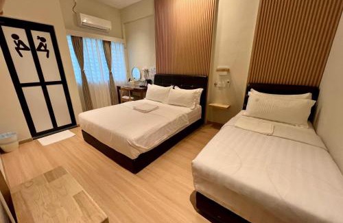 Kampung Alor Akar House | 7 minutes driving to TC Beach 123 Guest House