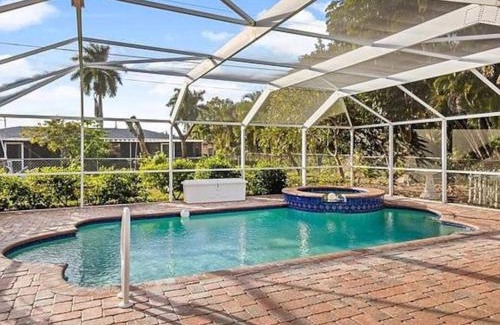 Caloosahatchee House | 7 Palms Pool House