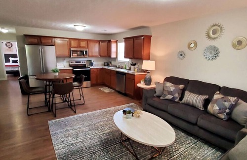 Middletown House | 704 diamond loop new listing