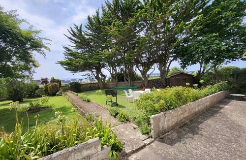 Poulgoazec House | 712-Maison Bretonne sea view 300m from the beach