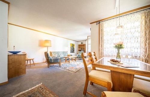 Vulpera Apartment | 7202 Zweckmaessig eingerichteten Wohnung mit gedecktem Balkon