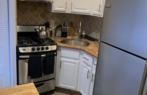 Union City Apartment | 725 13th #3 · The comfy Spot 2bed Apt/25 min to Time Square