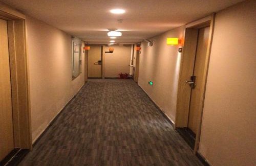 Huanggu Hotel | 7Days Premium Shenyang North Station North Square Branch