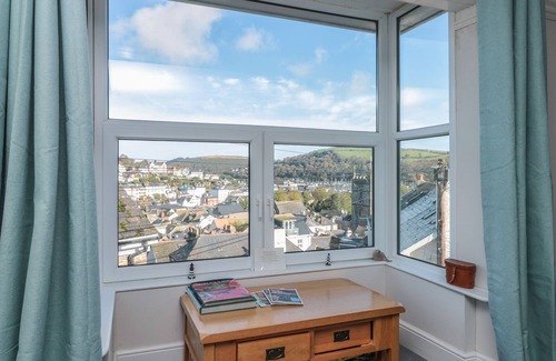 Dartmouth Cottage | 8 Above Town