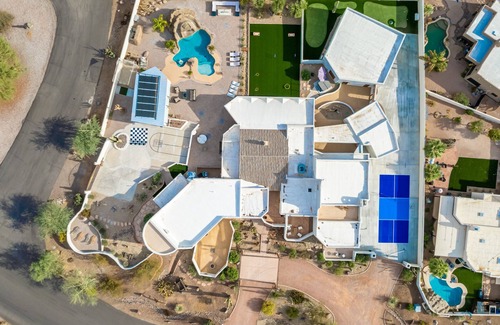 Gold Canyon House | 8 Bedroom, 6 Baths, Double Water slide Pool, Pickleball Court
