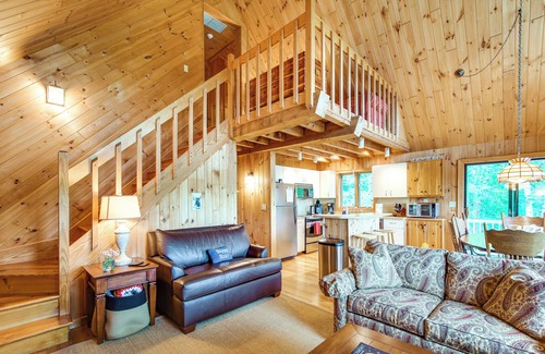 Andover House | 8 Mi to Okemo Mountain Resort: Mtn-View Retreat!