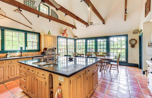 Limekiln House | 8 Mi to Reading: Spacious Farmhouse Retreat!