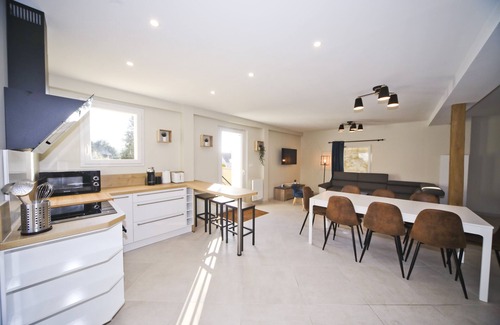 Nanteuil-sur-Marne House | 8-person gite to share with family or friends