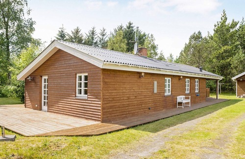 Strandby House | 8 person holiday home in Jerup-By Traum