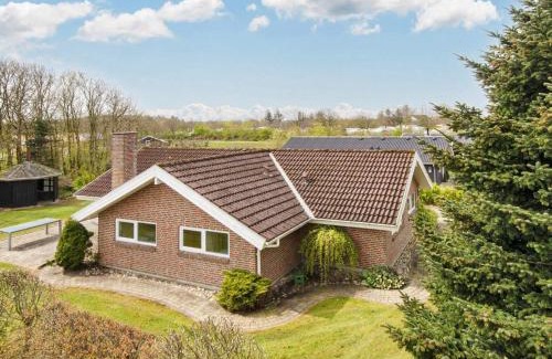 Bork Havn House | 8 person holiday home in Hemmet