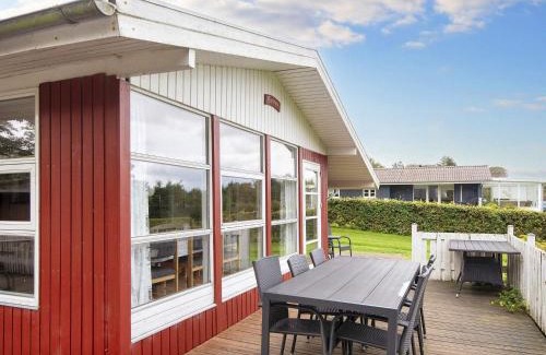 Remmer Strand House | 8 person holiday home in Struer-By Traum