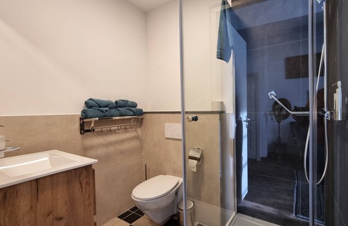 Schinnen Bed & Breakfast | 8 to 14 persons Terborgh Castle deluxe package