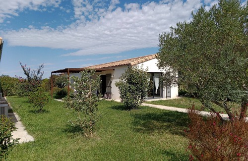 Montagnac House | 80m2 gîte with swimming pool in a peaceful natural setting between vineyards and garrigue (2)