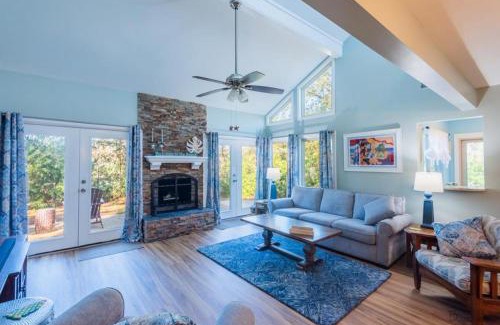 Lawton Woods House | 81 Lawton Road
