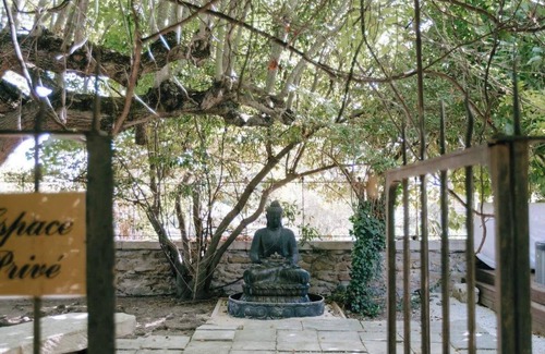 Althen-des-Paluds House | 84B4 - Glycine, suite in an 18th century Provencal farmhouse