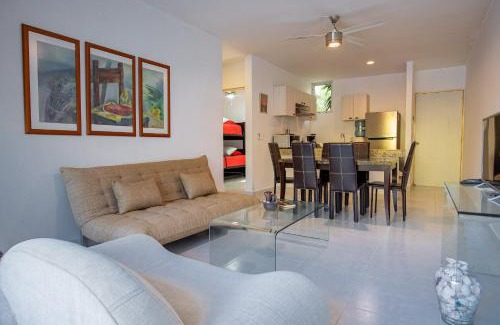 Progreso Municipality House | 87965 Spacious and private retreat 1 block from the Ocean in Progreso East