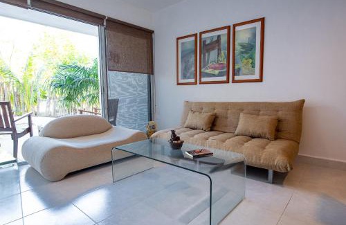 Progreso Municipality House | 87965 Spacious and private retreat 1 block from the Ocean in Progreso East