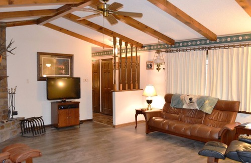 Hot Springs Village House | 8MataWy | Desoto Golf Course Home | Sleeps 4