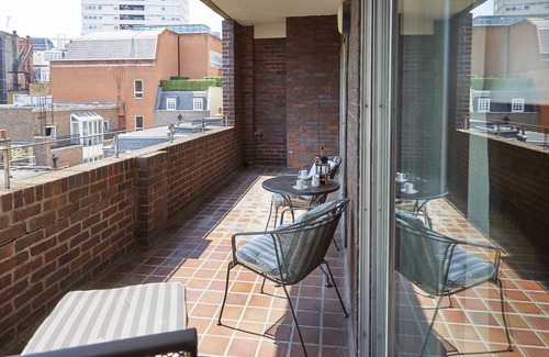 Mayfair Apartment | 9 Hertford Street – 4 Stars VisitEngland