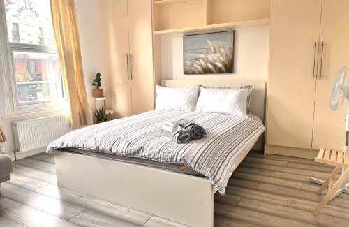 Tooting House | 93 A Apartment