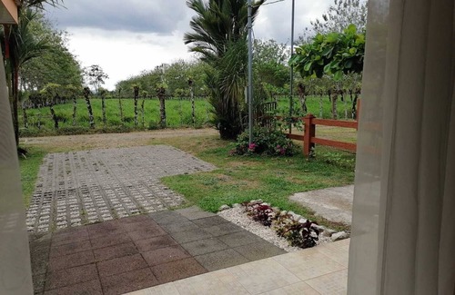 El Tanque Apartment | A 10 min del Parque de la Fortuna, Apartamento en Zona Tranquila, Parqueo Gratis
