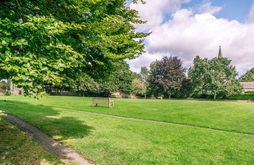 Shipton under Wychwood Cottage | A beautiful characterful Cotswold Cottage - Post Office Cottage